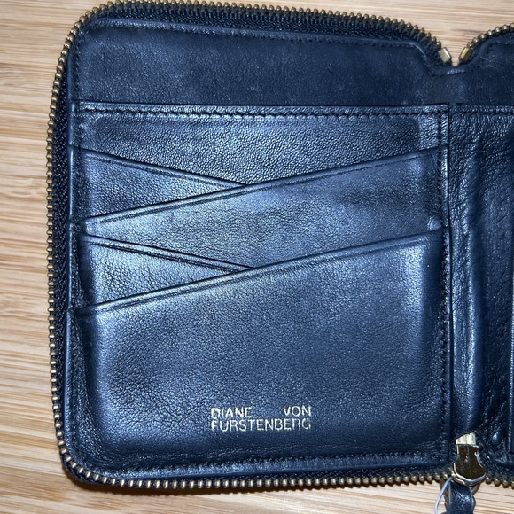 DIANE VON FURSTENBERG zippered Wallet - Picture 8 of 8